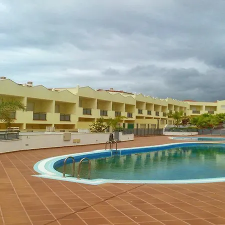 Oasis Fanabe Iii Apartment *